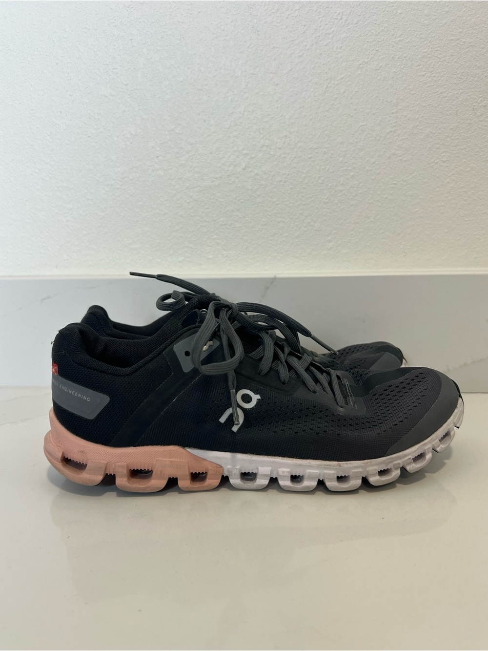 On Running Women's Cloudswift Black & Pink Performance Sneaker size 7